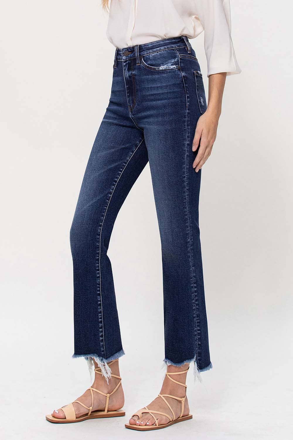 HIGH RISE ANKLE FLARE JEANS W UNEVEN FRAYED HEM