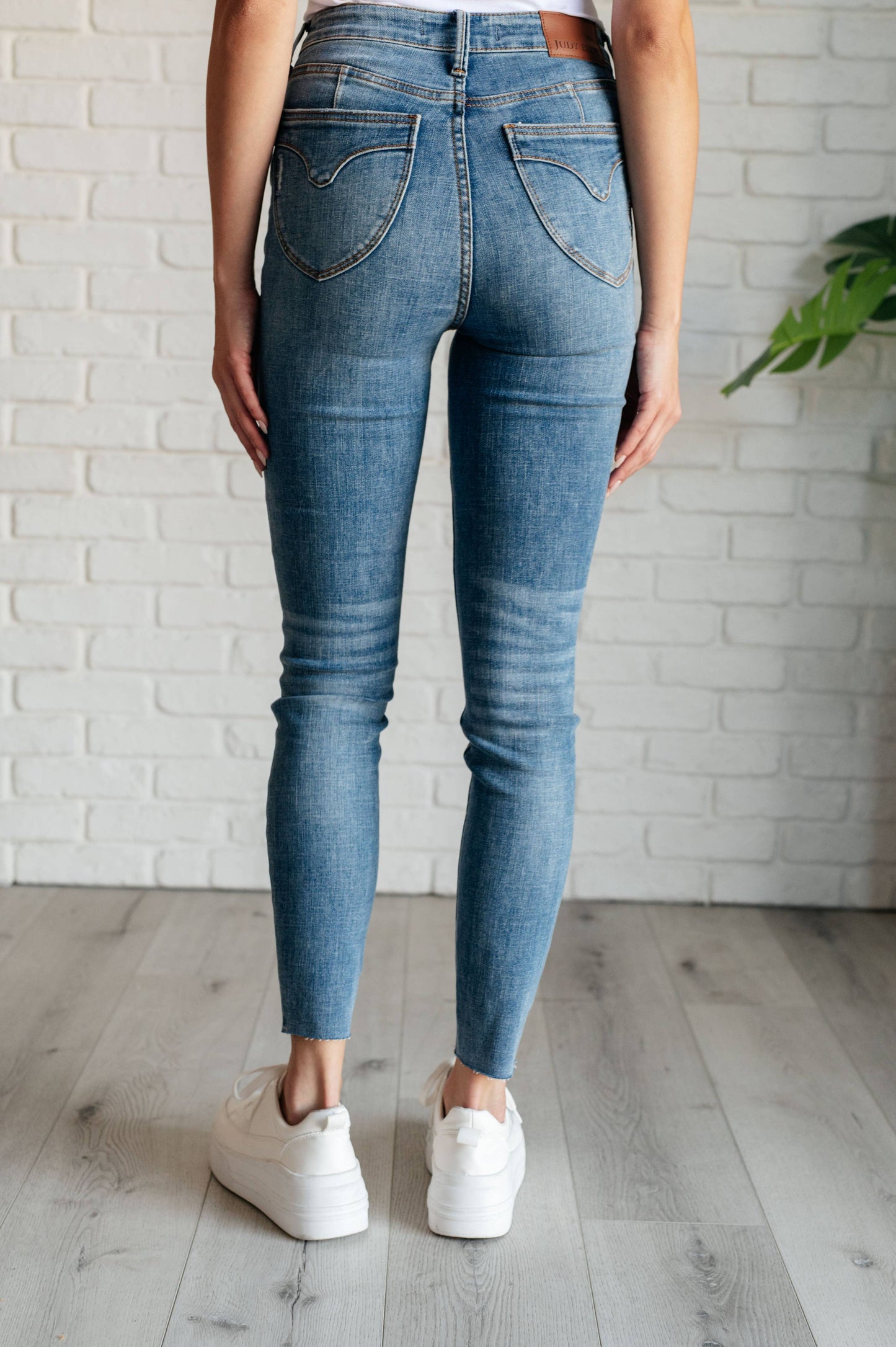 Judy Blue Tummy Control Skinny Jeans